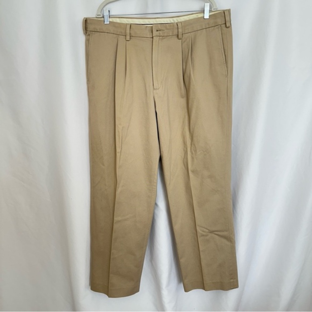 Eddie Bauer Pleated Pants Mens 40x30‎ Wrinkle Resistant Beige Khaki Casual